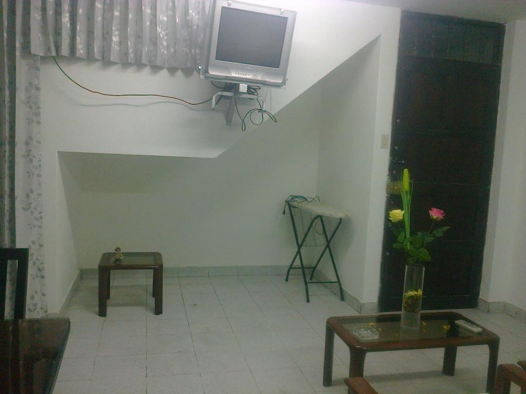 Strenua Santa Maria Suites Trujillo Room photo
